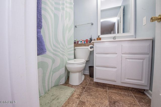 13 Indian Maiden Pass, Altamont, NY 12009