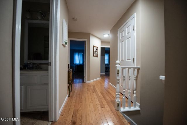 13 Indian Maiden Pass, Altamont, NY 12009