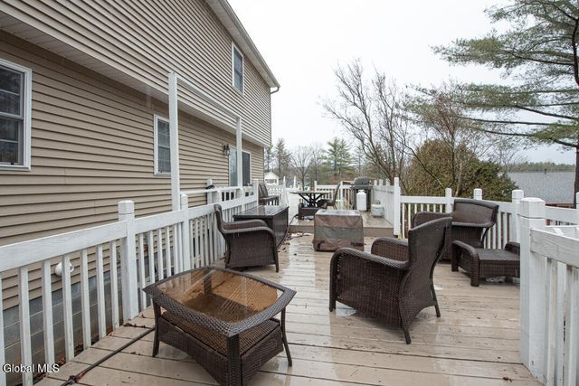 13 Indian Maiden Pass, Altamont, NY 12009