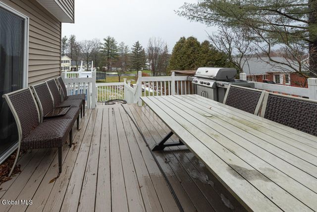 13 Indian Maiden Pass, Altamont, NY 12009