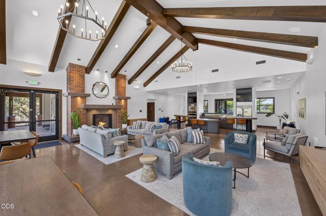 61146 SE Sydney Harbor Drive, Bend, OR 97702