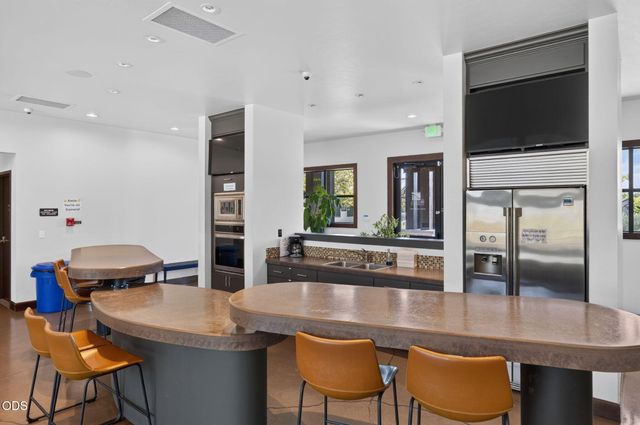 61146 SE Sydney Harbor Drive, Bend, OR 97702