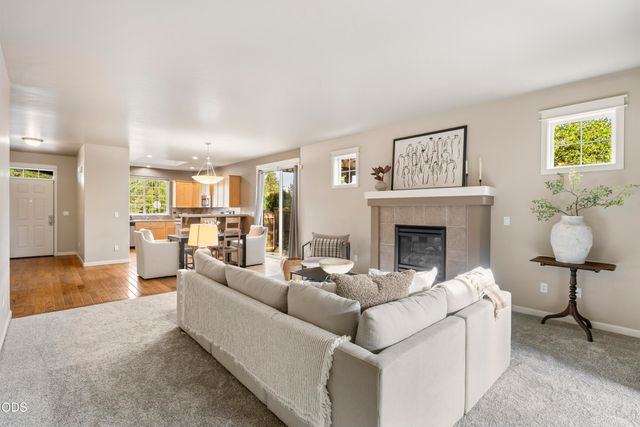 61146 SE Sydney Harbor Drive, Bend, OR 97702