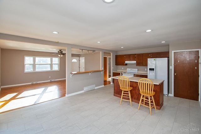 3433 Tolland Court, Green Twp, OH 45248