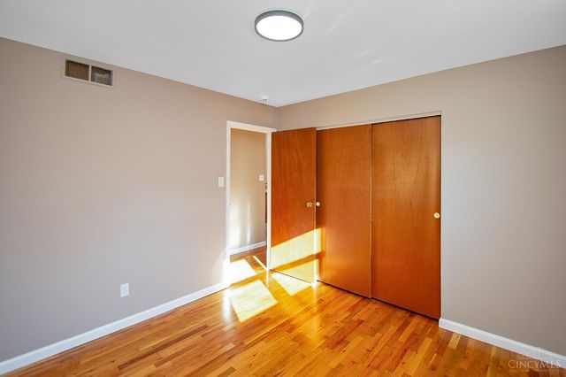 3433 Tolland Court, Green Twp, OH 45248