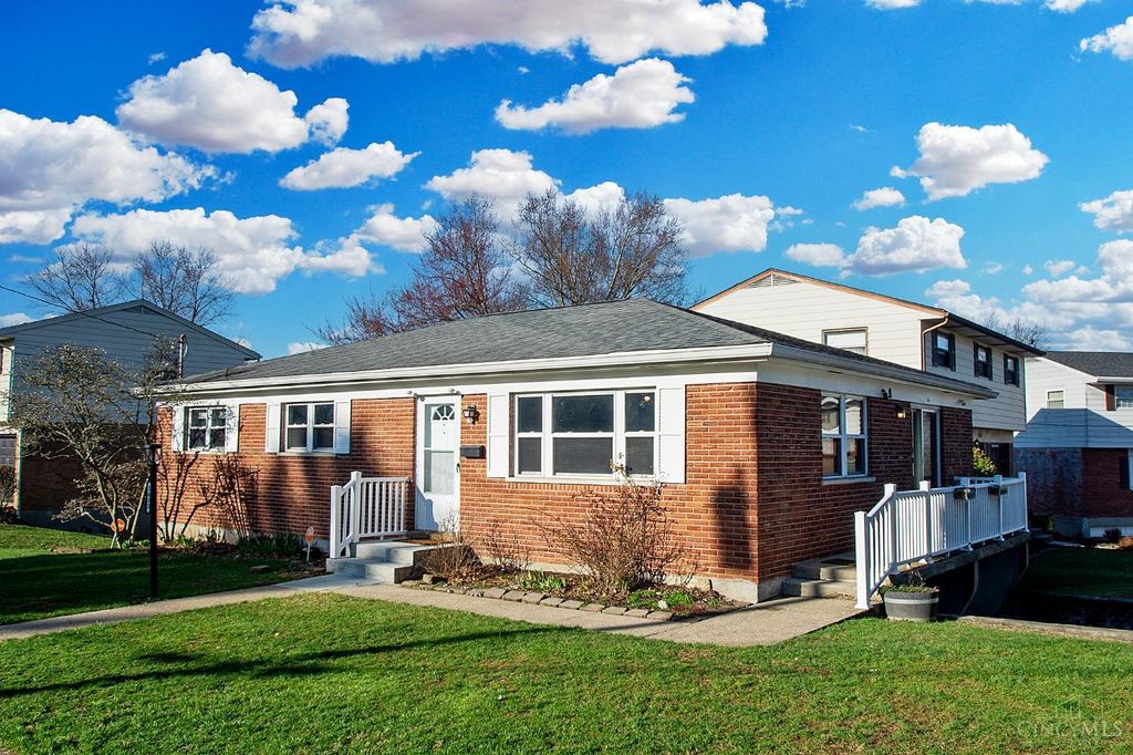 3433 Tolland Court, Green Twp, OH 45248