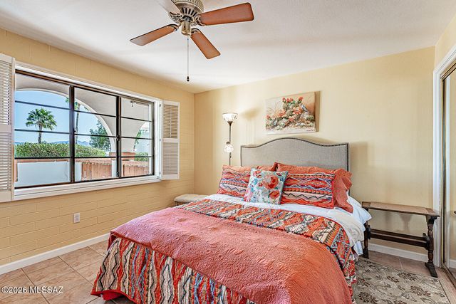 176 S Paseo Pena Apt D, Green Valley, AZ 85614