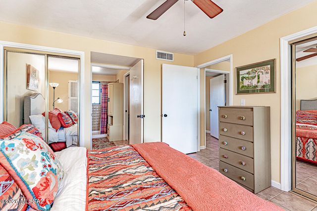 176 S Paseo Pena Apt D, Green Valley, AZ 85614