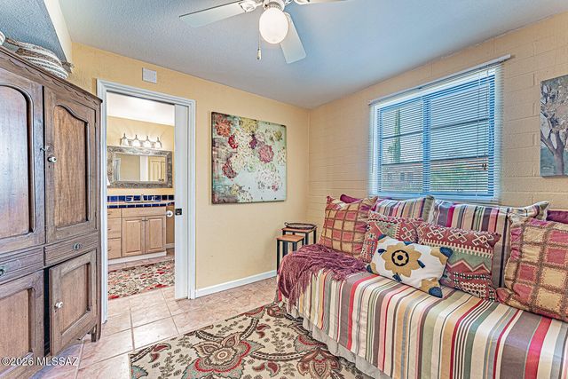 176 S Paseo Pena Apt D, Green Valley, AZ 85614