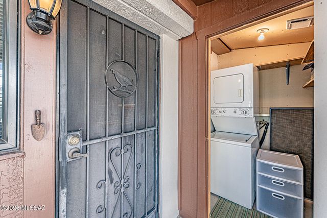 176 S Paseo Pena Apt D, Green Valley, AZ 85614