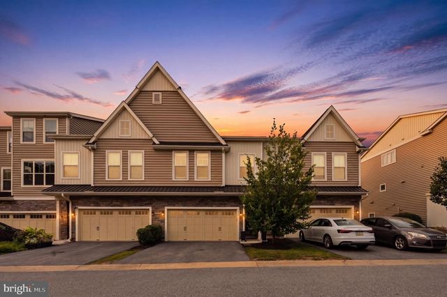 308 REDBUD LN, Kennett Square, PA 19348
