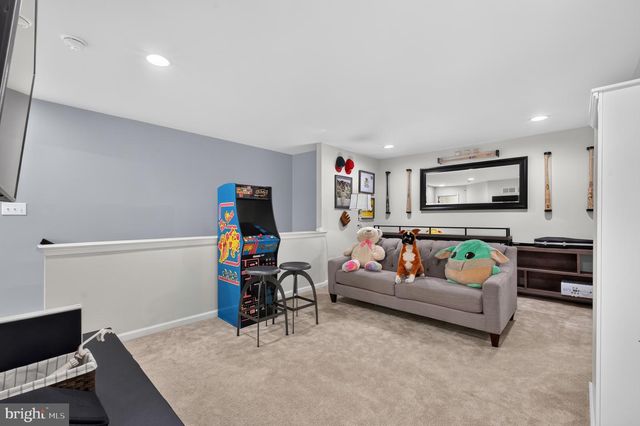 308 REDBUD LN, Kennett Square, PA 19348