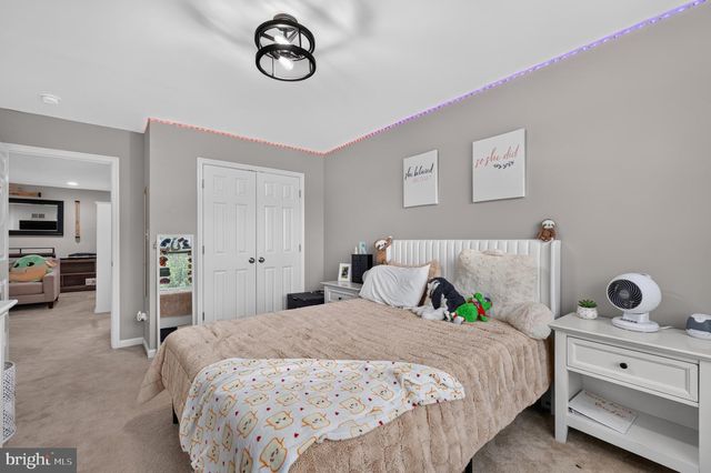 308 REDBUD LN, Kennett Square, PA 19348