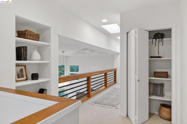 104 104 Capricorn Ave, Oakland, CA 94611