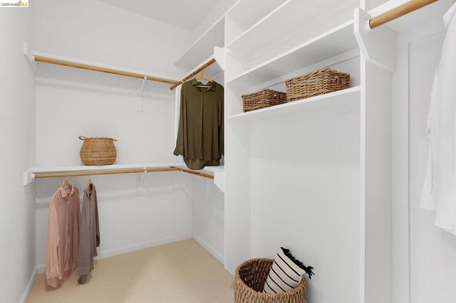 104 104 Capricorn Ave, Oakland, CA 94611