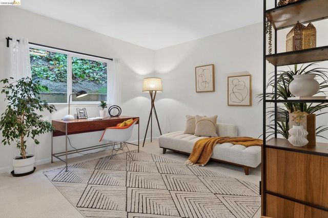 104 104 Capricorn Ave, Oakland, CA 94611