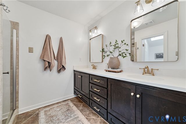 11821 Durrington Dr, North Chesterfield, VA 23236