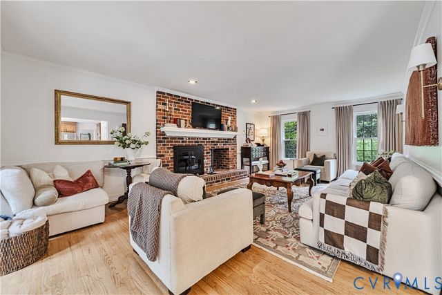 11821 Durrington Dr, North Chesterfield, VA 23236