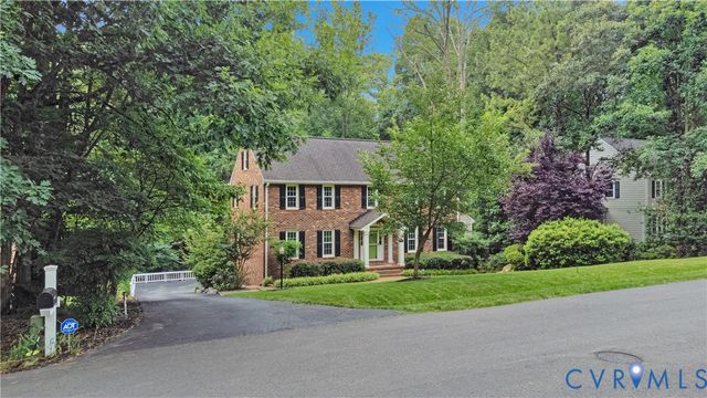 11821 Durrington Dr, North Chesterfield, VA 23236