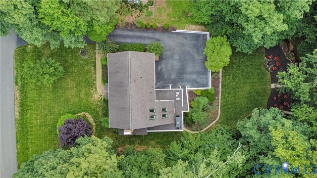 11821 Durrington Dr, North Chesterfield, VA 23236