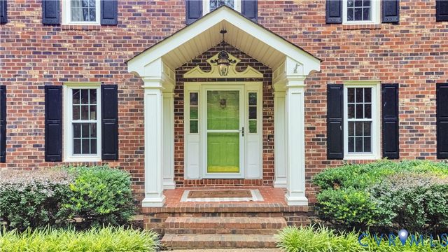 11821 Durrington Dr, North Chesterfield, VA 23236