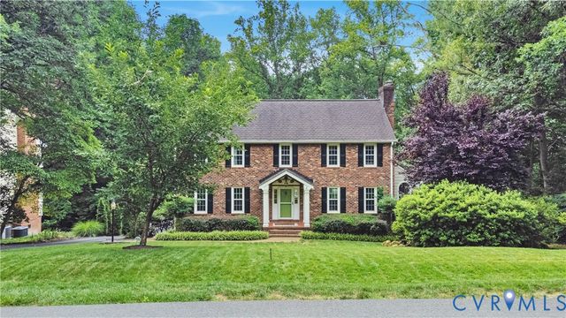 11821 Durrington Dr, North Chesterfield, VA 23236