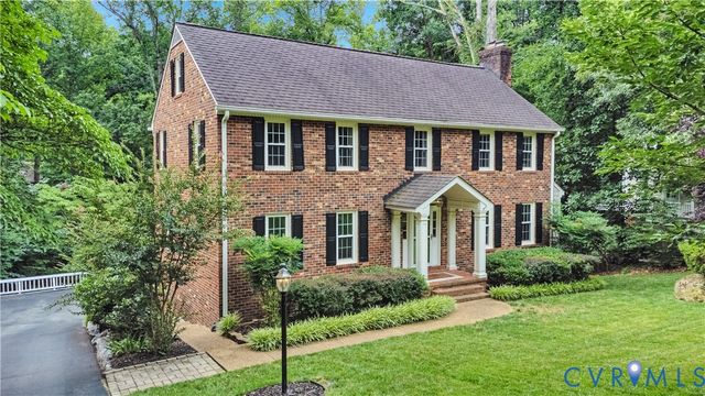 11821 Durrington Dr, North Chesterfield, VA 23236