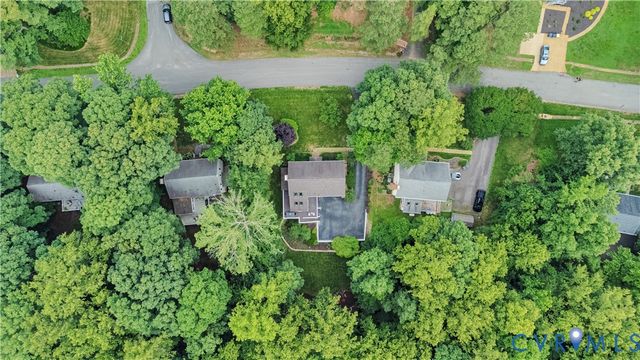 11821 Durrington Dr, North Chesterfield, VA 23236
