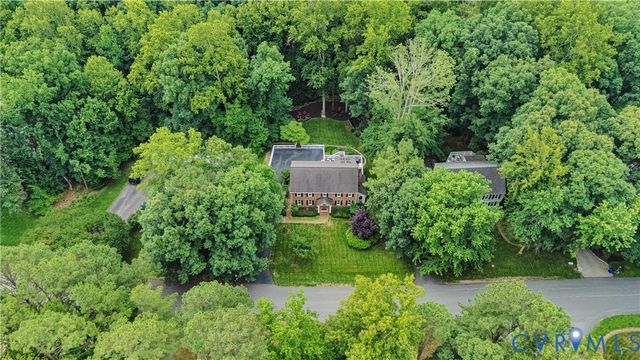 11821 Durrington Dr, North Chesterfield, VA 23236