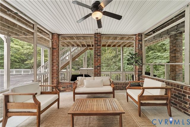 11821 Durrington Dr, North Chesterfield, VA 23236