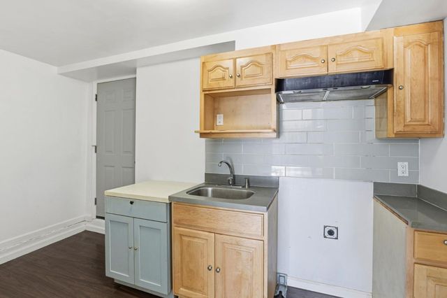 75 Gambetta Street, Daly City, CA 94014