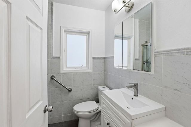 75 Gambetta Street, Daly City, CA 94014