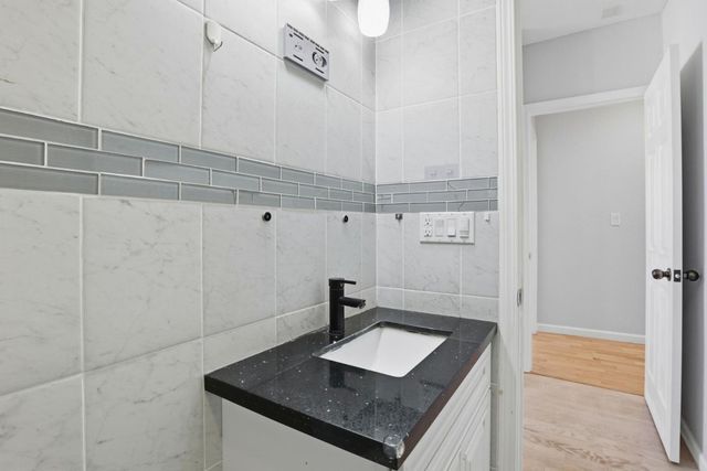 75 Gambetta Street, Daly City, CA 94014