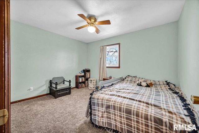 14927 N IVY LAKE Road, Chillicothe, IL 61523