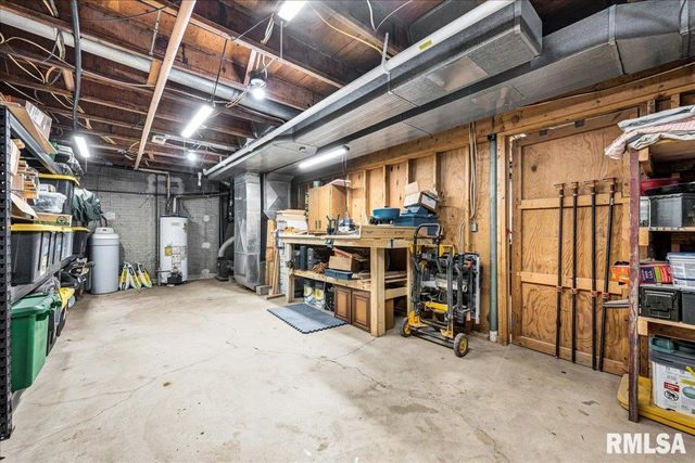 14927 N IVY LAKE Road, Chillicothe, IL 61523