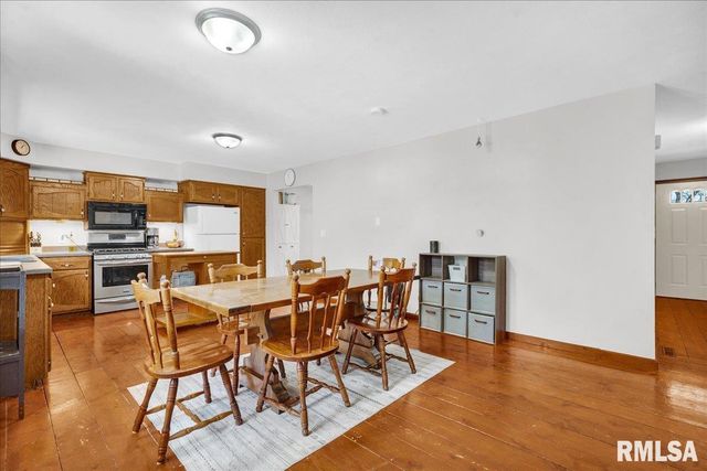 14927 N IVY LAKE Road, Chillicothe, IL 61523