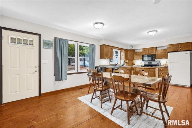 14927 N IVY LAKE Road, Chillicothe, IL 61523