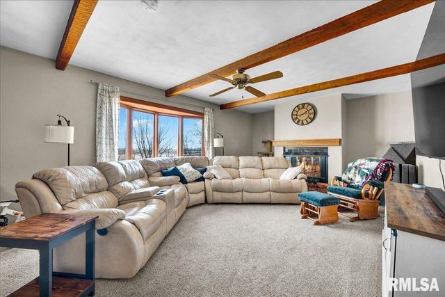 14927 N IVY LAKE Road, Chillicothe, IL 61523