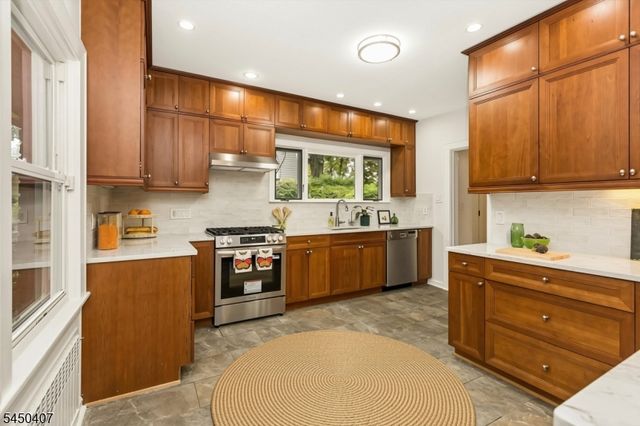 578 Ridgewood Ave, Glen Ridge Boro Twp., NJ 07028
