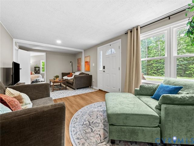 11640 River Rd, Chesterfield, VA 23838