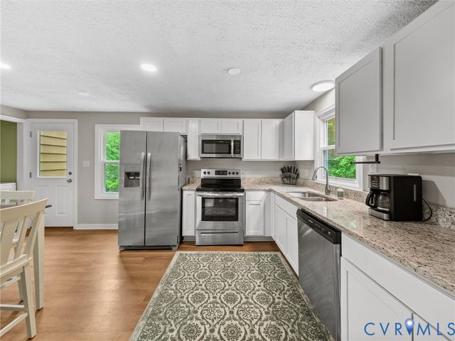 11640 River Rd, Chesterfield, VA 23838