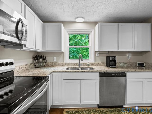 11640 River Rd, Chesterfield, VA 23838