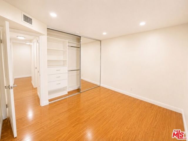 5009 Woodman Avenue 202, Los Angeles, CA 91423