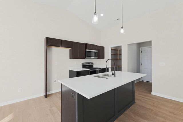 9155 E Chris, Bel Aire, KS 67226