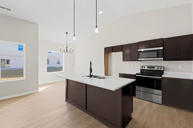 9155 E Chris, Bel Aire, KS 67226