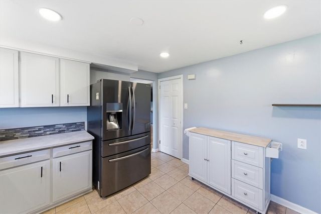 230 Main Blvd, Ross Twp, PA 15237