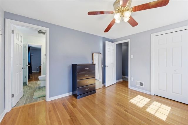 230 Main Blvd, Ross Twp, PA 15237