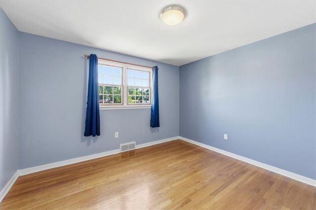 230 Main Blvd, Ross Twp, PA 15237