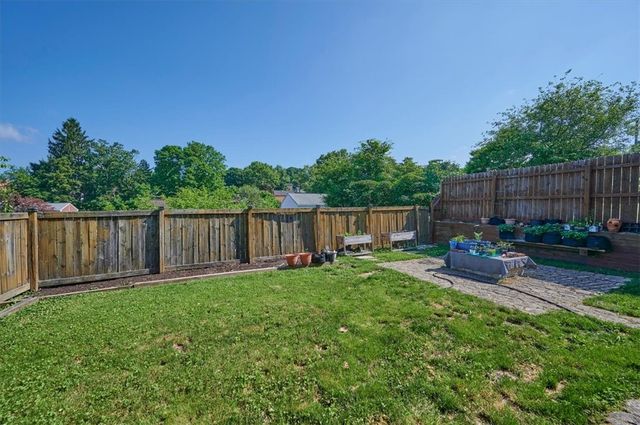 230 Main Blvd, Ross Twp, PA 15237