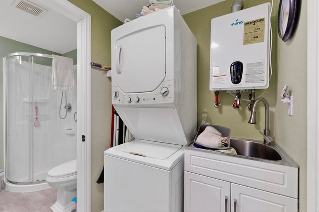 438 Jay Kelley Lane, Sunset, TX 76270